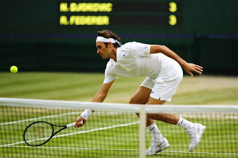 Roger Federer uskoo, että tuomioistuimia on nopeutettava syöttö- ja lentopallon helpottamiseksi